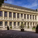 Service - En Face Du Musee - 5 Apartamento *
